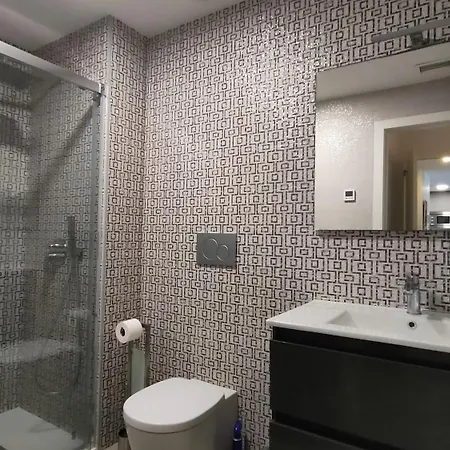 Amalia 25 - Sauna, Jacuzzi & Heated Pool Торевьиа