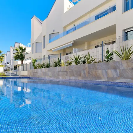 Amalia 25 - Sauna, Jacuzzi & Heated Pool Torrevieja