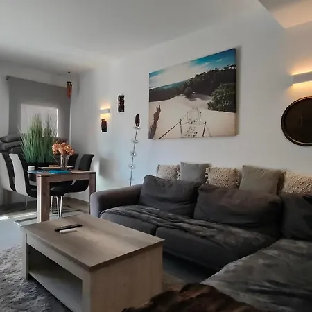 Amalia 25 - Sauna, Jacuzzi & Heated Pool Appartement